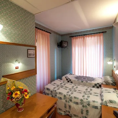 Hotell Palavas Villar Pellice